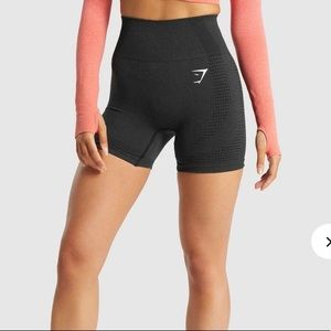 Gymshark Vital Seamless short in black, size small